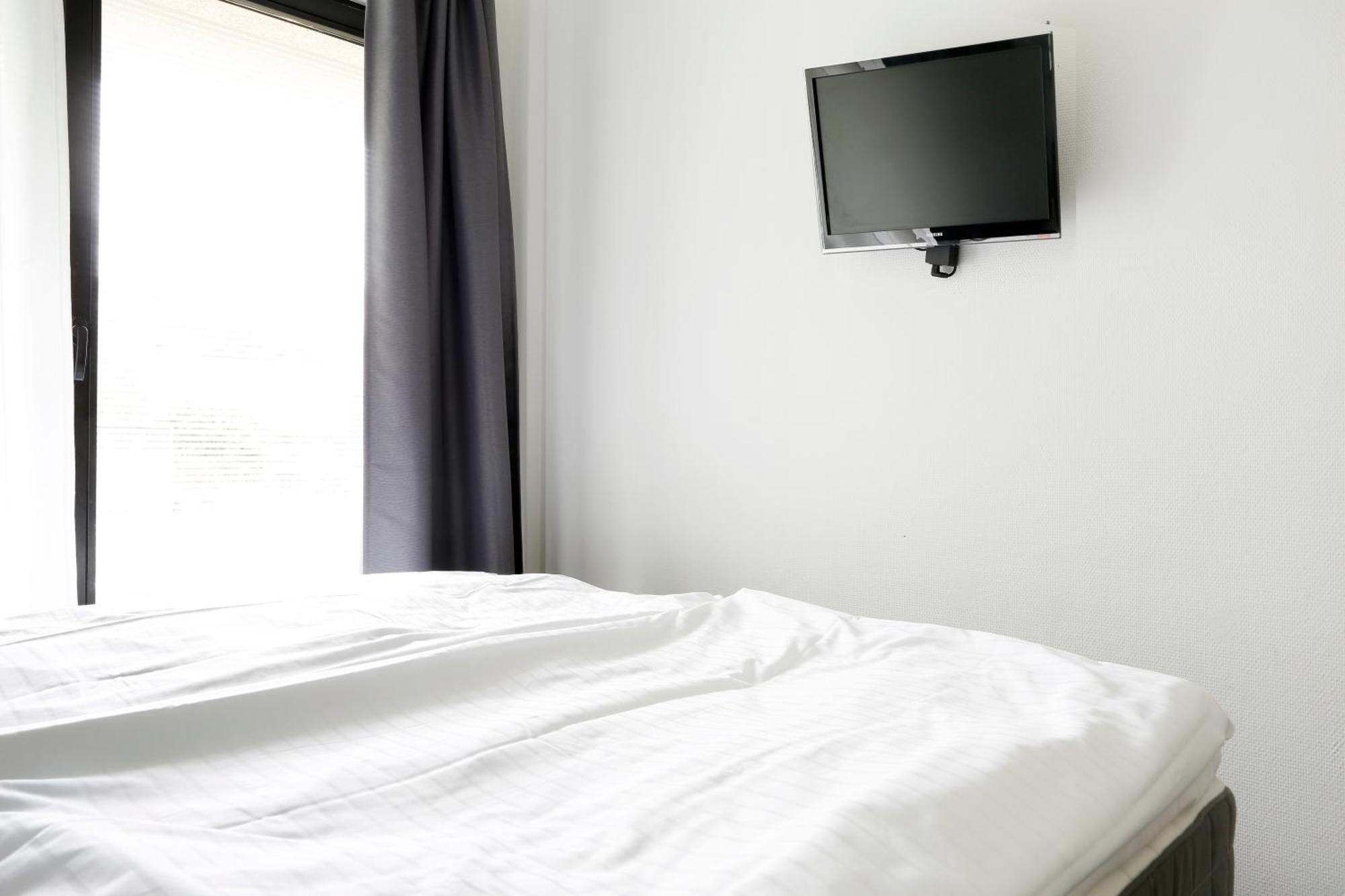 Nieb By Rockchair Apartments L Superhost Status L 3 Bedrooms Boxspringbeds 3 Bathrooms In Center "Kurfuerstendamm" - Cozy Family & Business Flair Welcomes You! Berlin Exteriör bild
