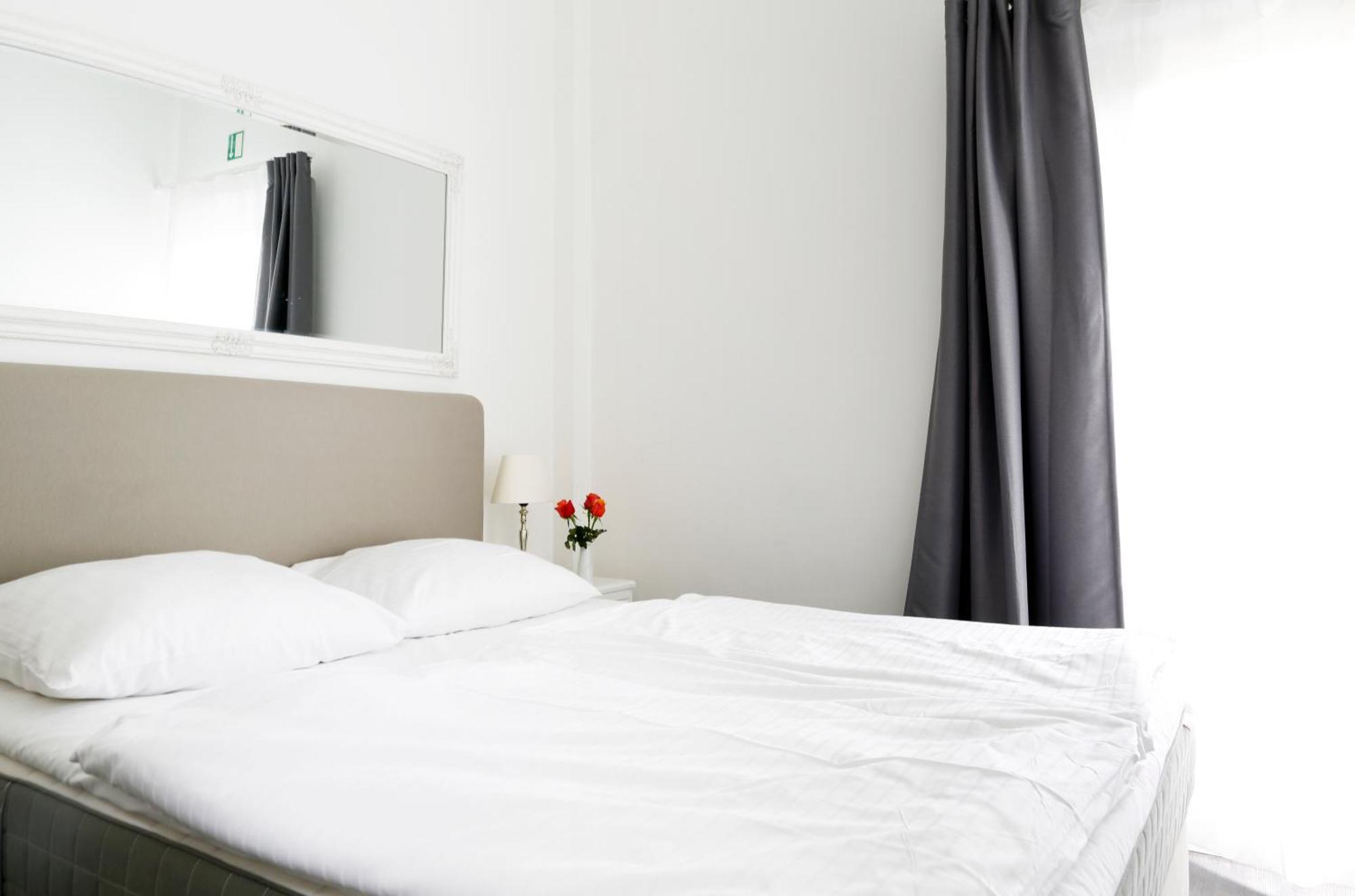 Nieb By Rockchair Apartments L Superhost Status L 3 Bedrooms Boxspringbeds 3 Bathrooms In Center "Kurfuerstendamm" - Cozy Family & Business Flair Welcomes You! Berlin Exteriör bild