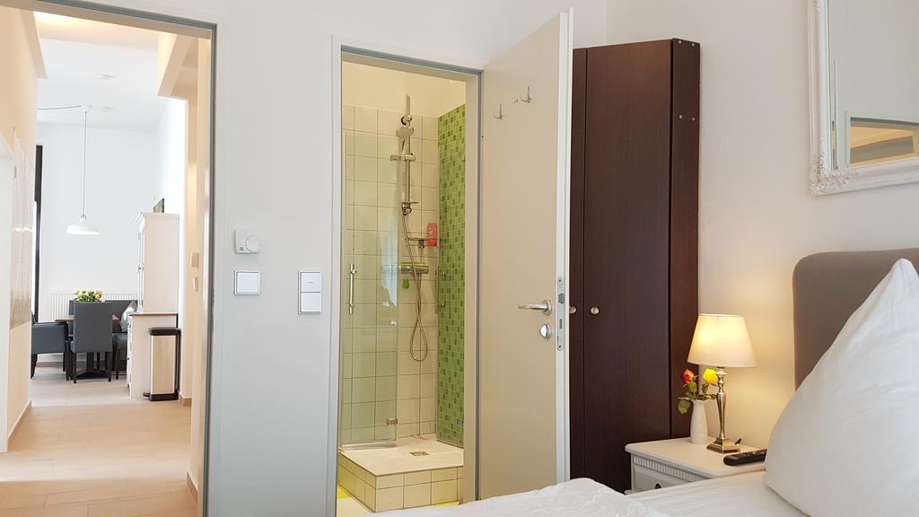Nieb By Rockchair Apartments L Superhost Status L 3 Bedrooms Boxspringbeds 3 Bathrooms In Center "Kurfuerstendamm" - Cozy Family & Business Flair Welcomes You! Berlin Exteriör bild